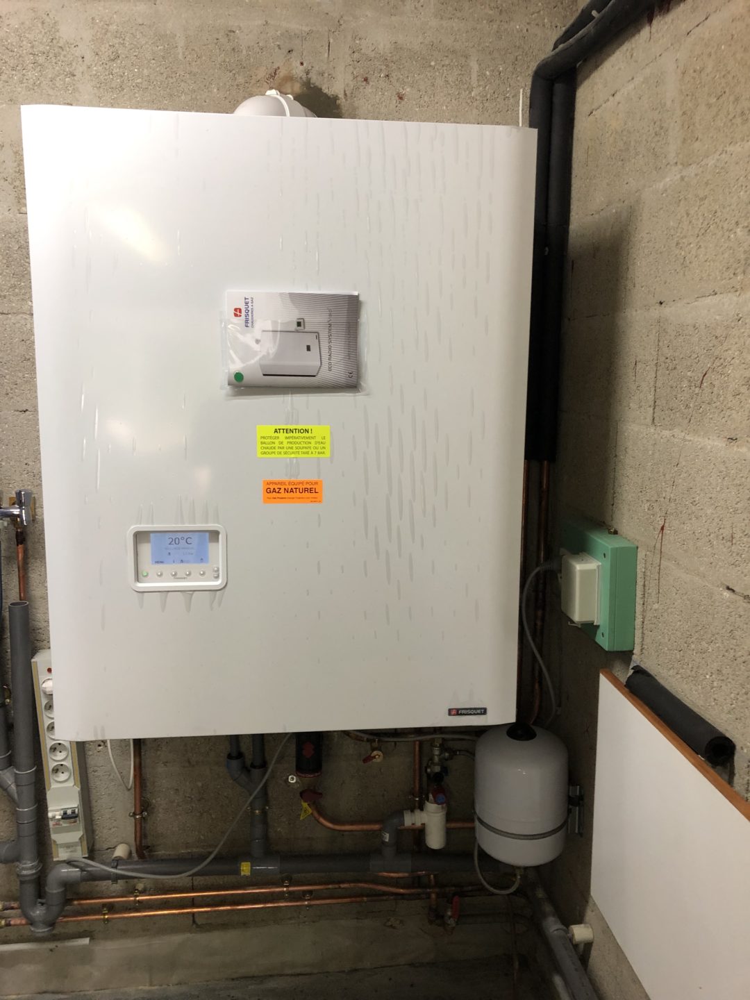 Frisquet Hydroconfort Condensation Visio 20kw Avec Ballon Intégré 50l