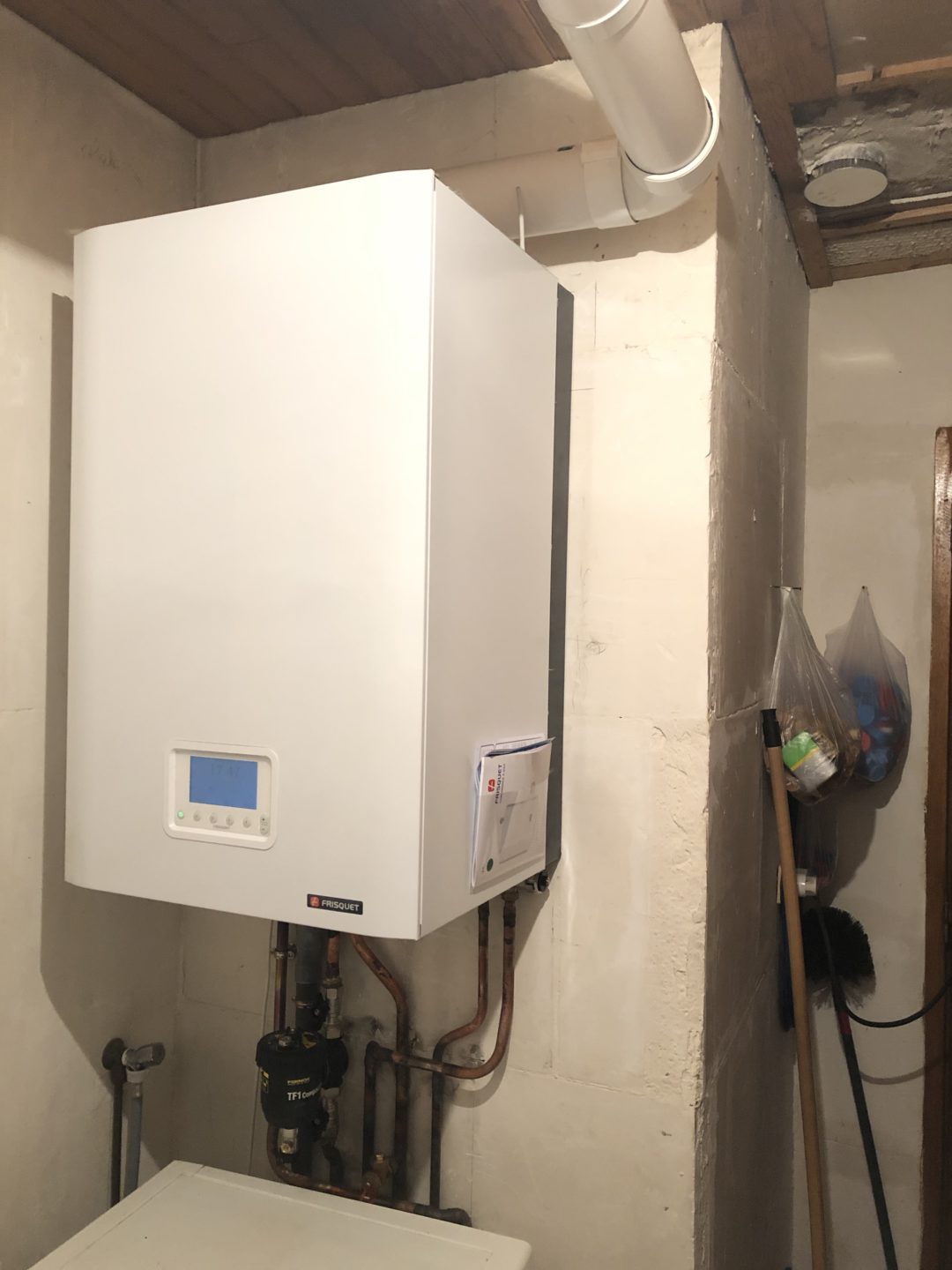 Frisquet Hydromotrix Condensation Visio 25kw + Upec 80l